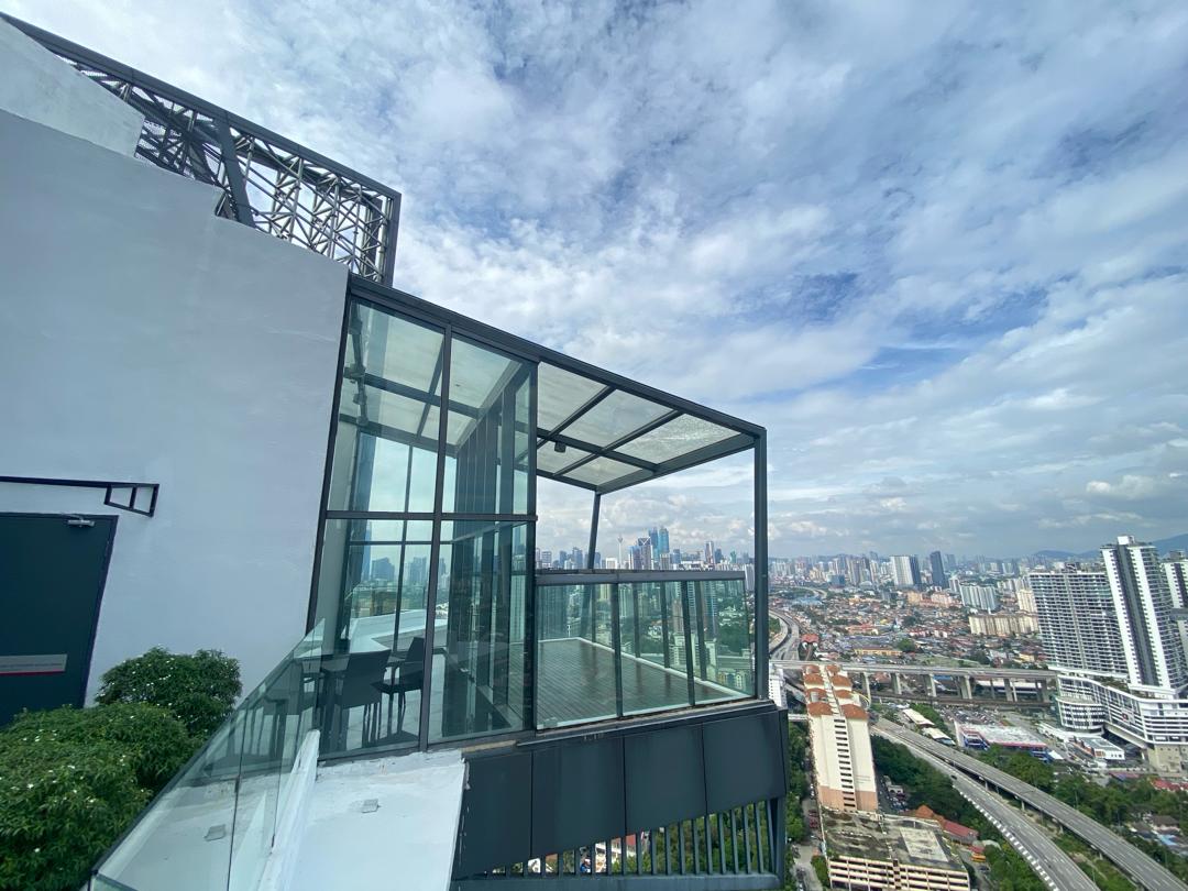 D'Rapport Residences Tower E sky deck with Sky Aqua Pool and Sky Lounge, Ampang Hilir Kuala Lumpur